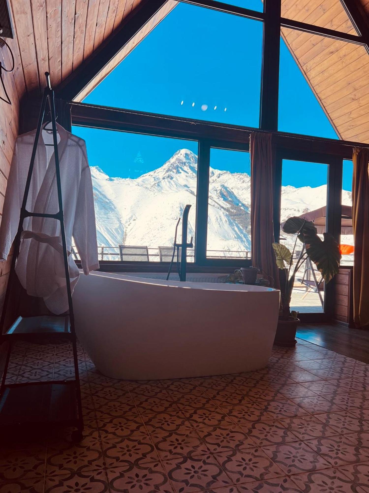 Kera Cottages Kazbegi Exteriér fotografie