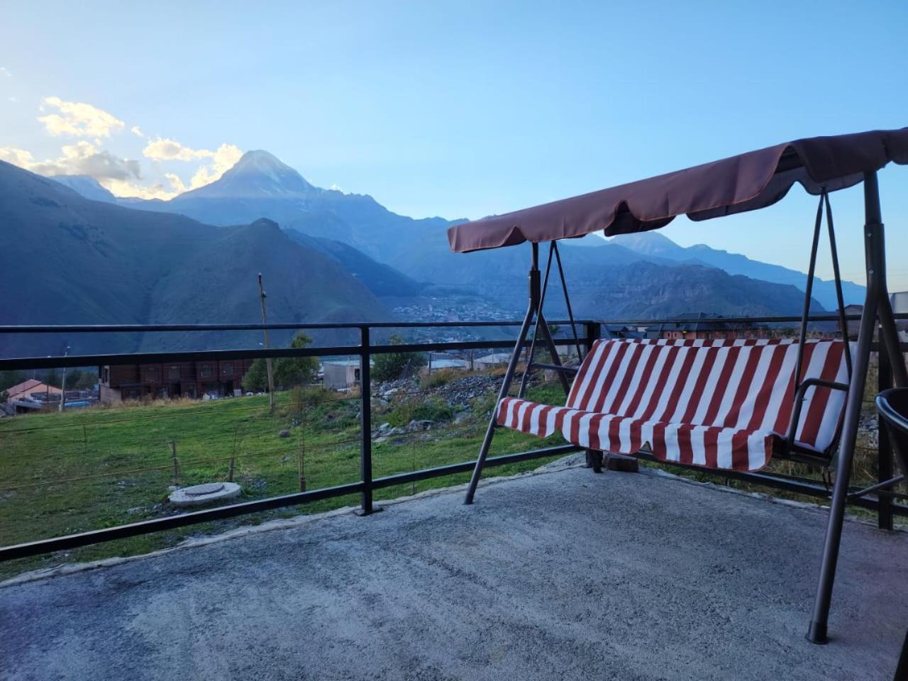 Kera Cottages Kazbegi Exteriér fotografie