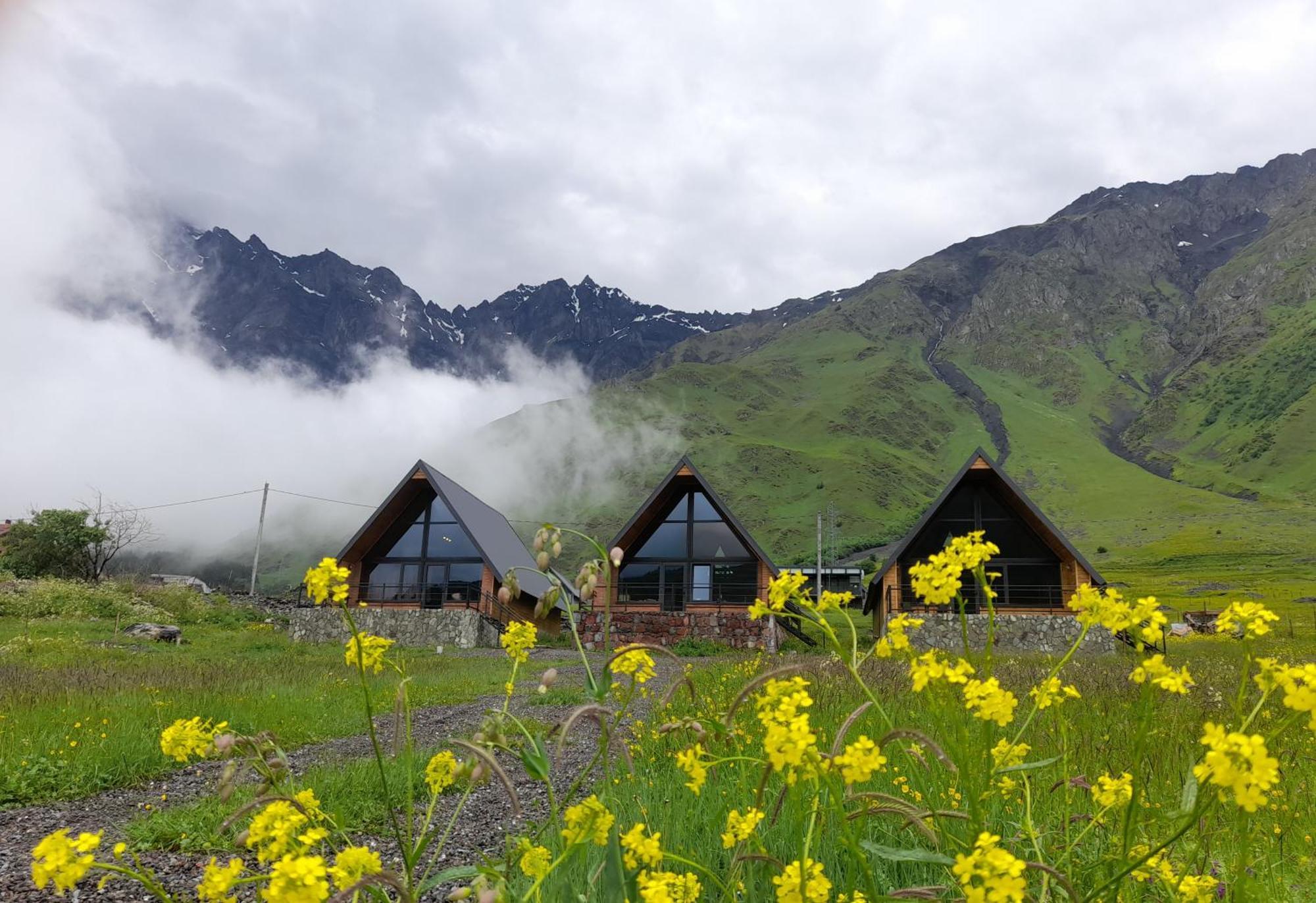 Kera Cottages Kazbegi Exteriér fotografie