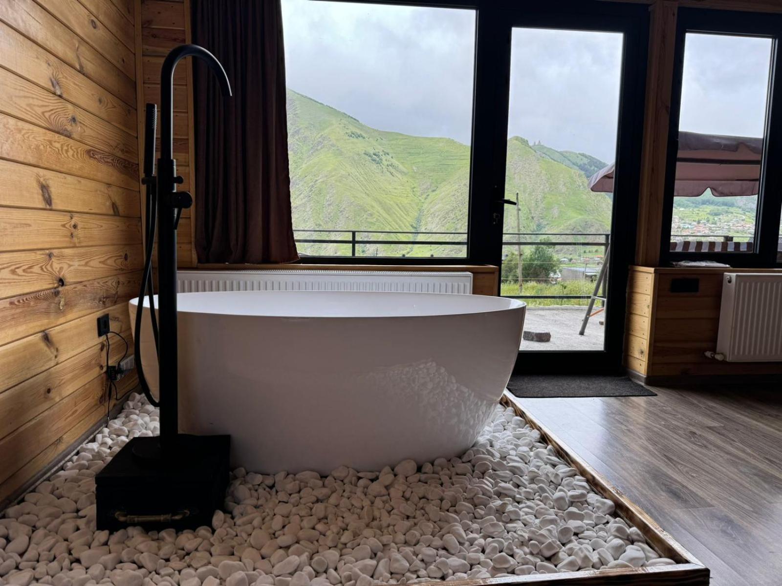 Kera Cottages Kazbegi Exteriér fotografie