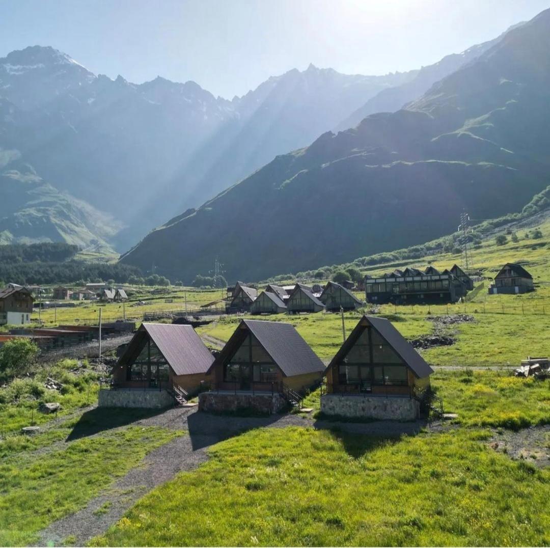 Kera Cottages Kazbegi Exteriér fotografie